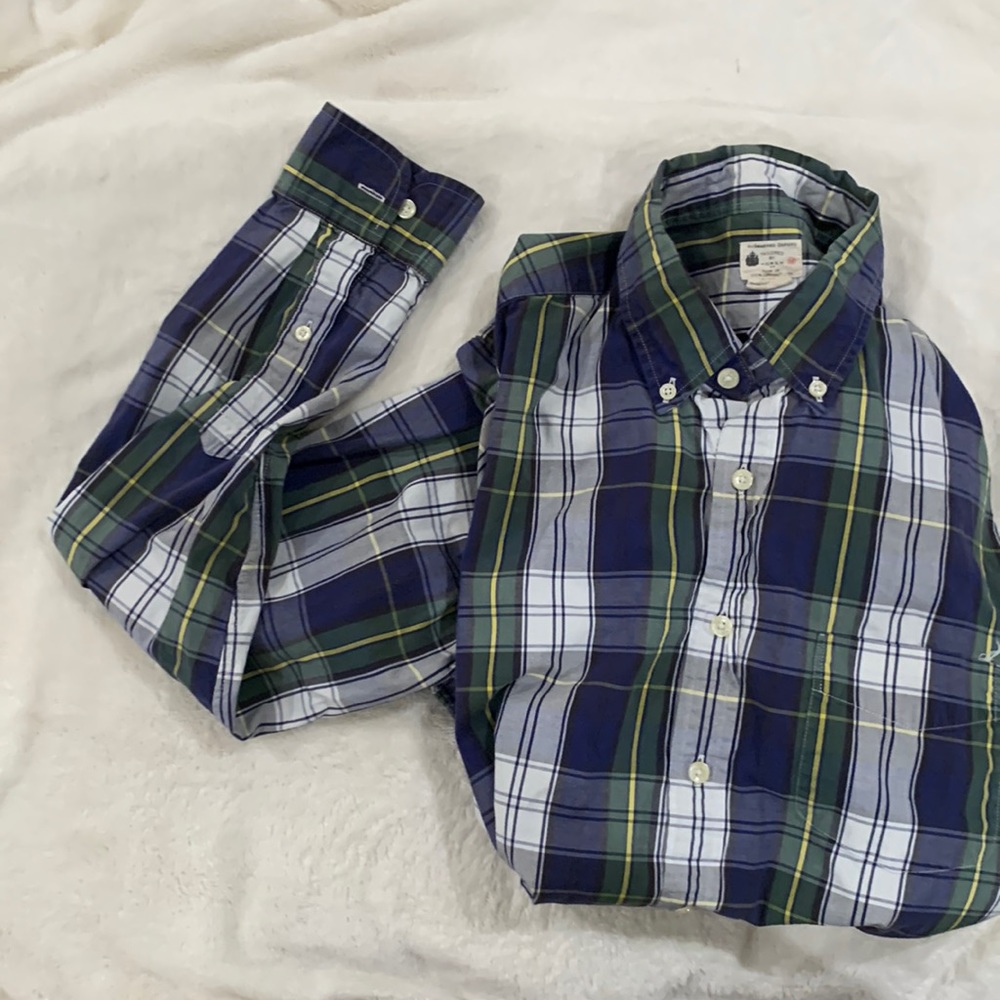 JCrew sunwashed Oxford long sleeve button up. Medium. Used in good condition.
